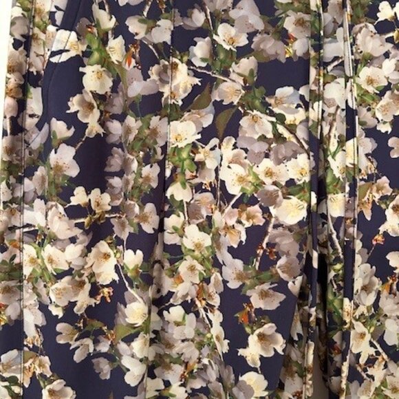 Ladies Raffaello Rossi  navy print pants - Picture 3 of 3